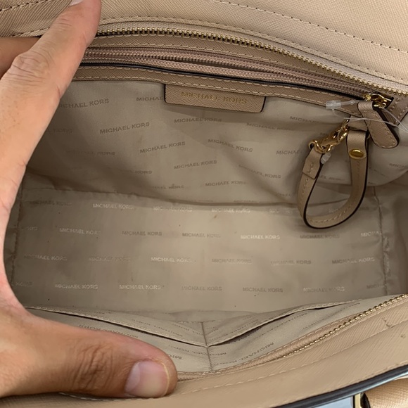 Michael Kors Selma Handbag Women’s Medium Dark Khaki Saffiano Leather Tote - Picture 14 of 16